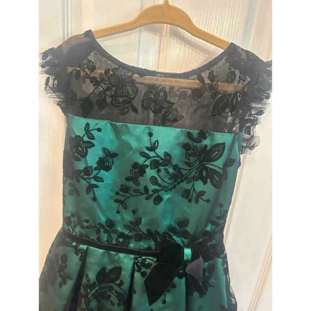 Bonnie Jean Dress Green Black Lace Floral Velvet Bow Holiday Party Formal Size 8